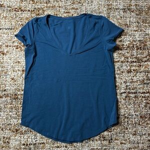 ❤️SOLD❤️Lululemon Teal/Blue Love Tee